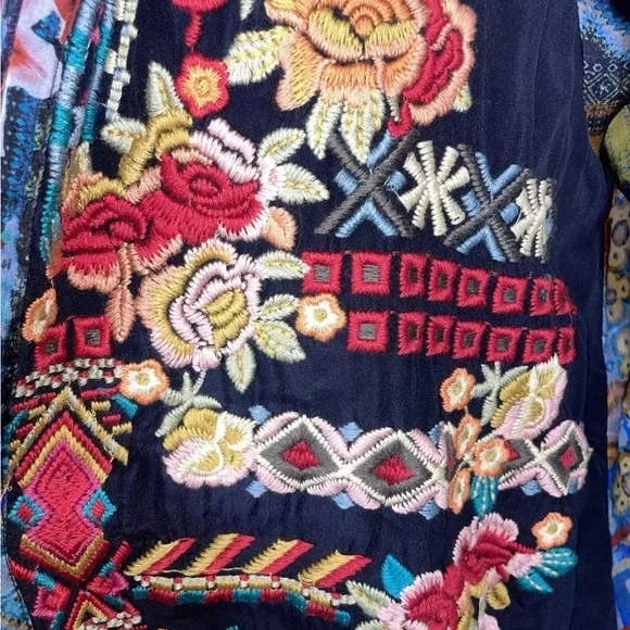Johnny Was KobenEmbroidered Silk Twill Kimono GORGEOUS DESIGN AND RARE NWT
